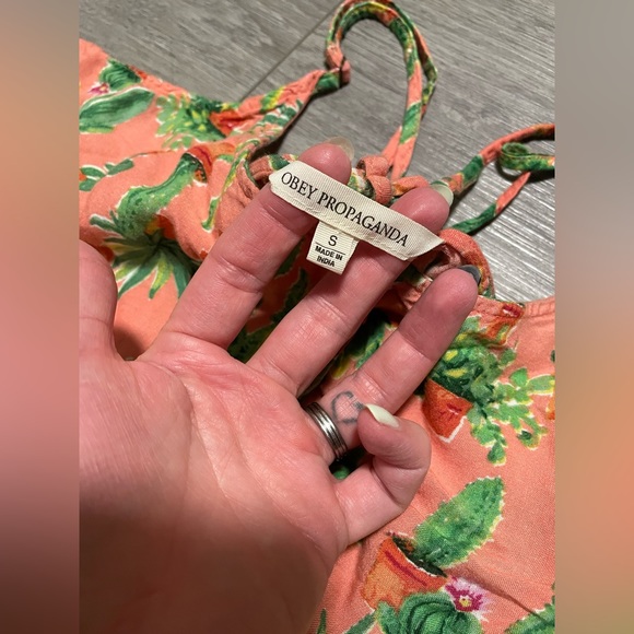 Cactus Cropped Tank - Picture 7 of 7